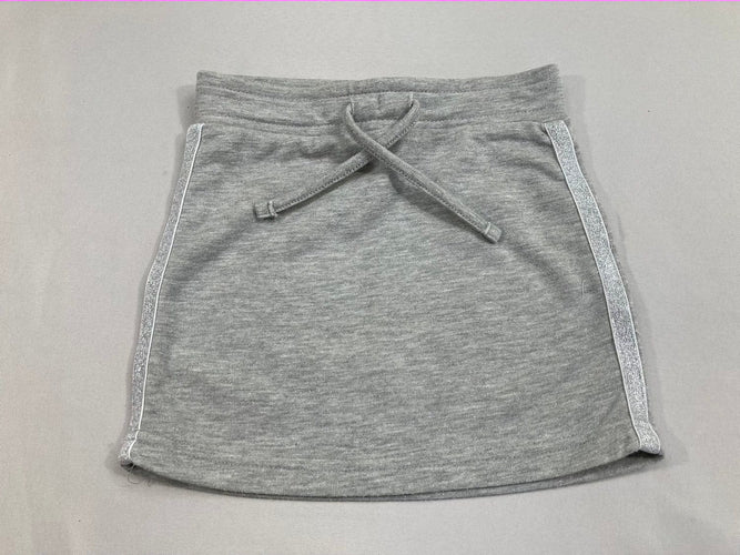 Jupe molleton gris chiné irisé, légèrement boulochée, moins cher chez Petit Kiwi