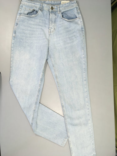 Jeans clair 32-34, moins cher chez Petit Kiwi