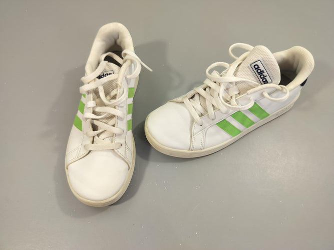 Baskets blanches ligné vert  -35, moins cher chez Petit Kiwi