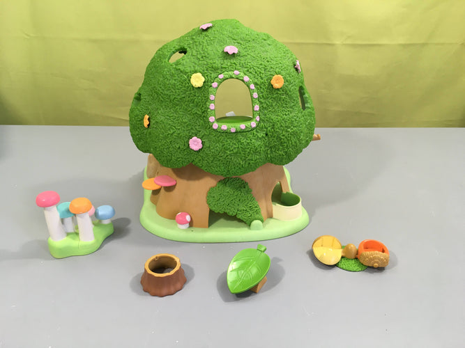 Sylvanian Families Secret Tree of the Fairayé, manque des accessoires et sans personnages, moins cher chez Petit Kiwi