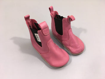 Etat neuf, chaussons cuir bottines mauve, S