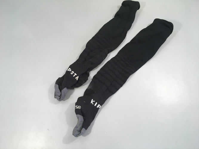 Chaussettes de foot noires Kipsta, moins cher chez Petit Kiwi