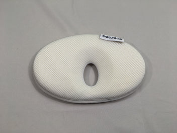 Coussin ergonomique anti tête plate blanc