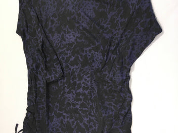Pull léger bleu foncé motifs léopard légèrement transparent