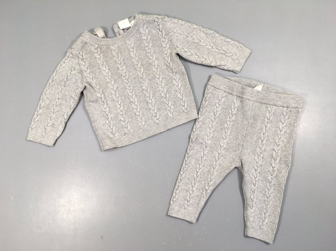Pull mailles torsadées gris + Pantalon Petite tache col, moins cher chez Petit Kiwi