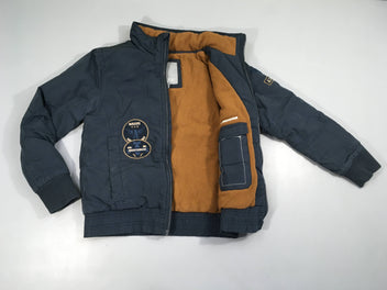 Veste bleu foncé badges doublée polar