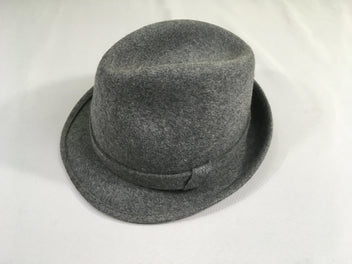 Chapeau style tweed gris