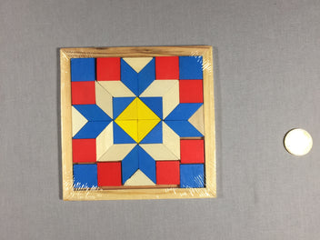 Petit puzzle en bois - formes géométriques décoratives - 13/13cm