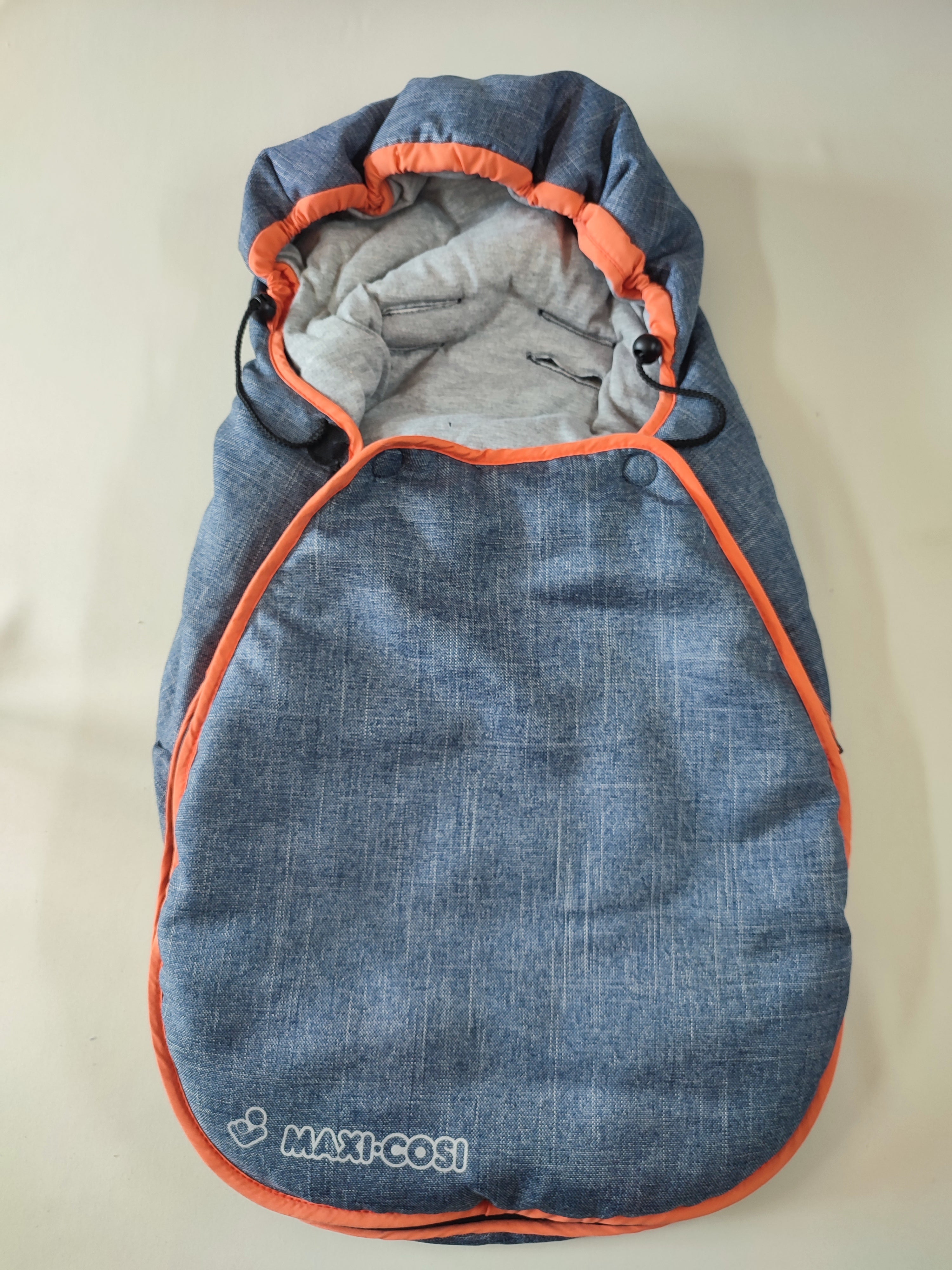 Chancelière grise bord orange