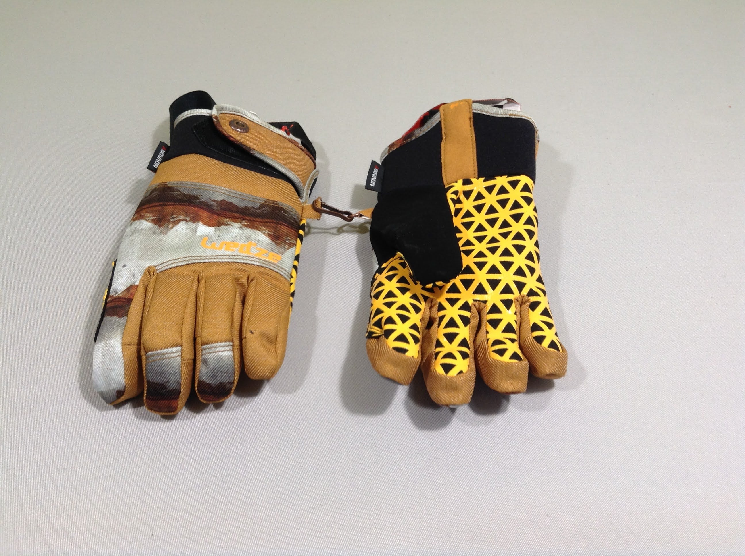 Paire de gants de ski brun paysage, Novadry, état neuf