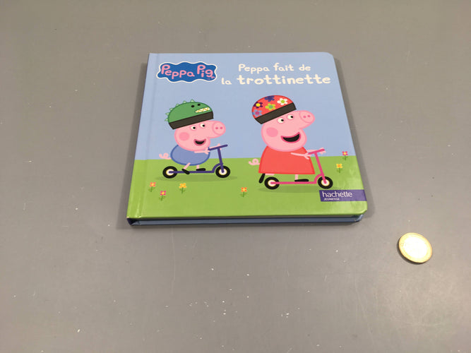 Peppa fait de la trottinette, moins cher chez Petit Kiwi