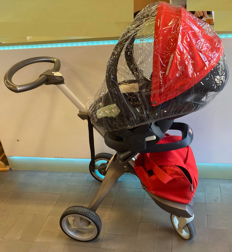 Poussette Duo Stokke Xplory rouge avec Siège auto iZi Sleep BeSafe, moins cher chez Petit Kiwi