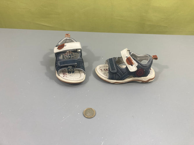 Sandales bleu-blanc, moins cher chez Petit Kiwi