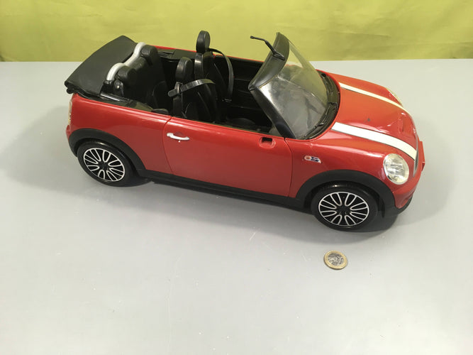 Mini Cooper de Ken (Bar.bie) - sans rétroviseurs, moins cher chez Petit Kiwi
