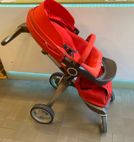 Poussette Duo Stokke Xplory rouge avec Siège auto iZi Sleep BeSafe, moins cher chez Petit Kiwi