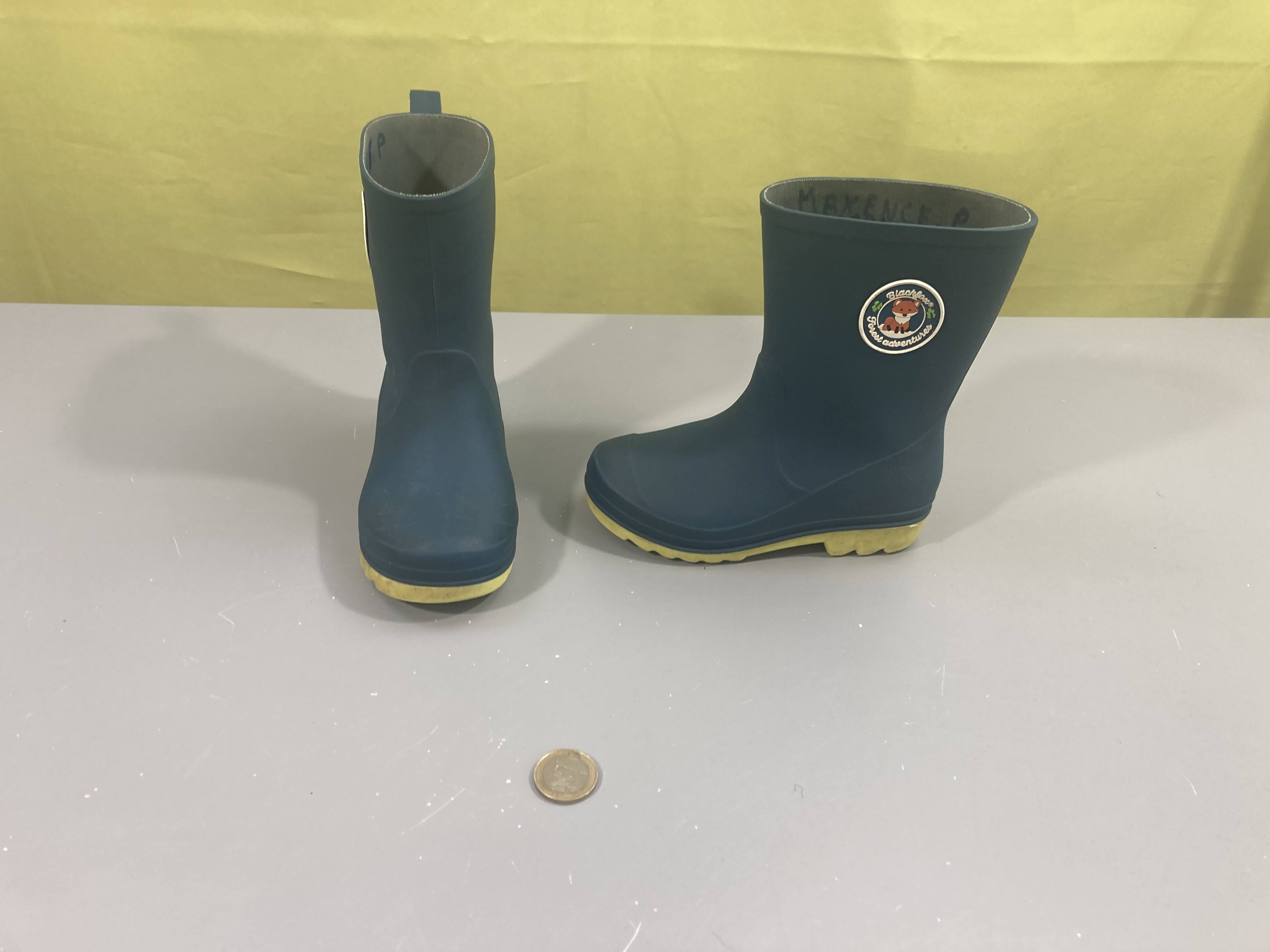 Bottes bleues en caoutchouc synthétique innovant, 100% imperméable, durable, sans chlore ni phtalate, souple et confortable et légères