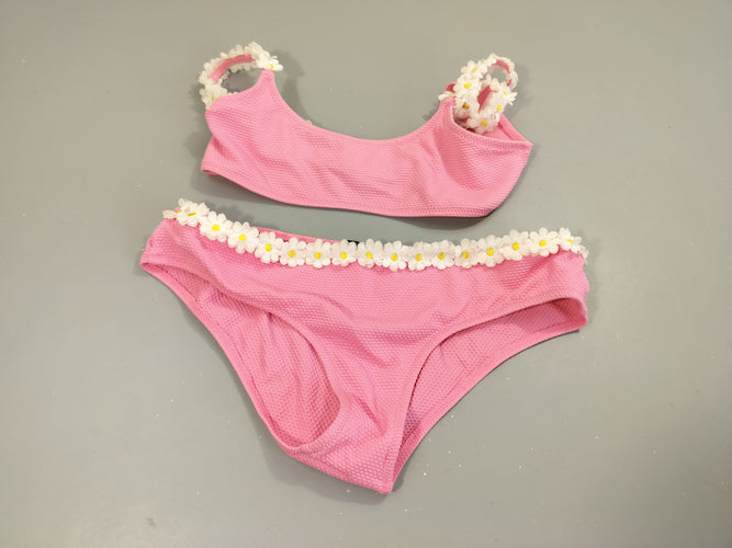Bikini Calzédonia rose texturé   avec paquerettes. Pas de taille indiquée, estimée 10 ans., moins cher chez Petit Kiwi