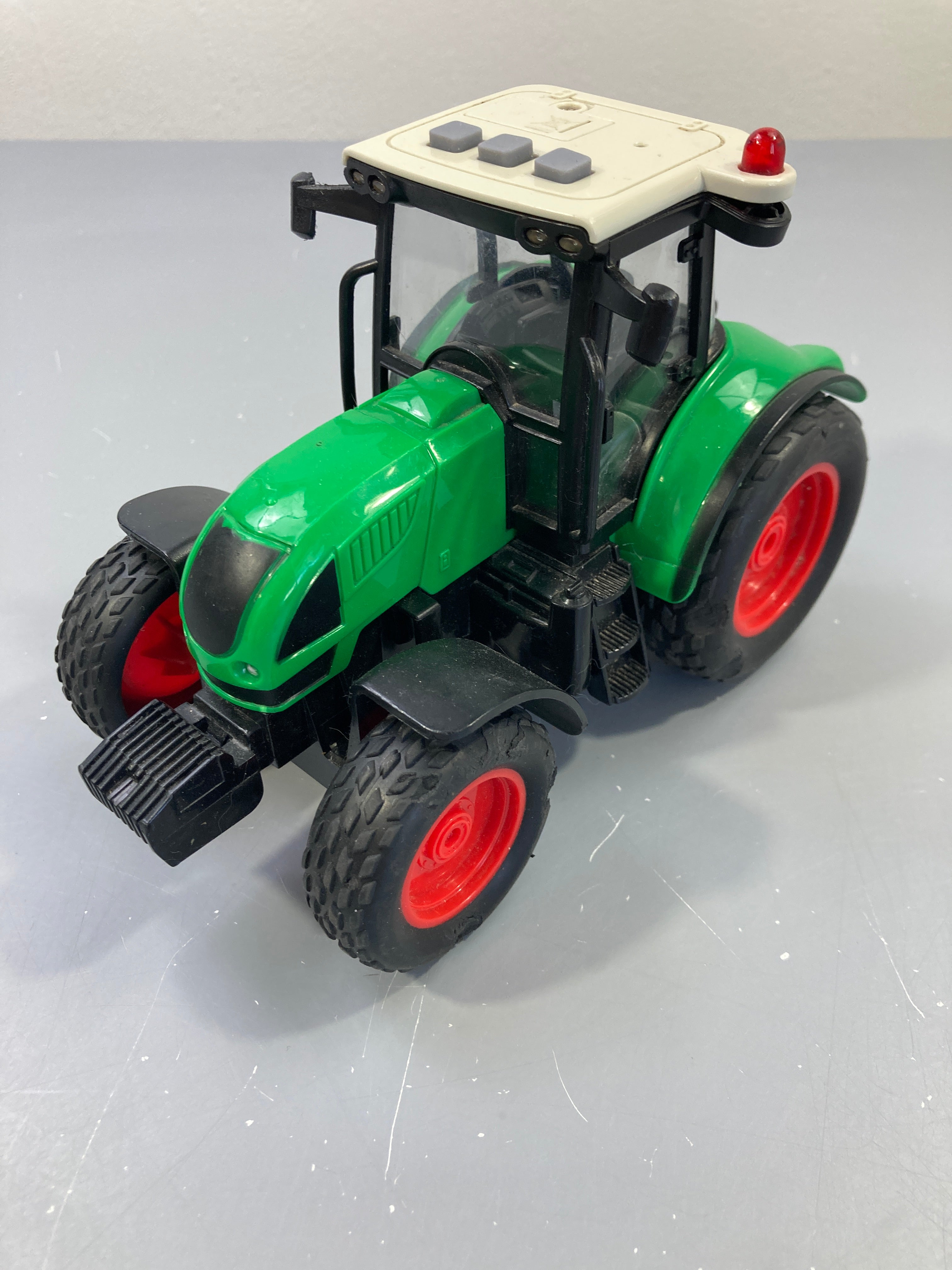 Tracteur à friction, sonore et lumineux 12-17cm