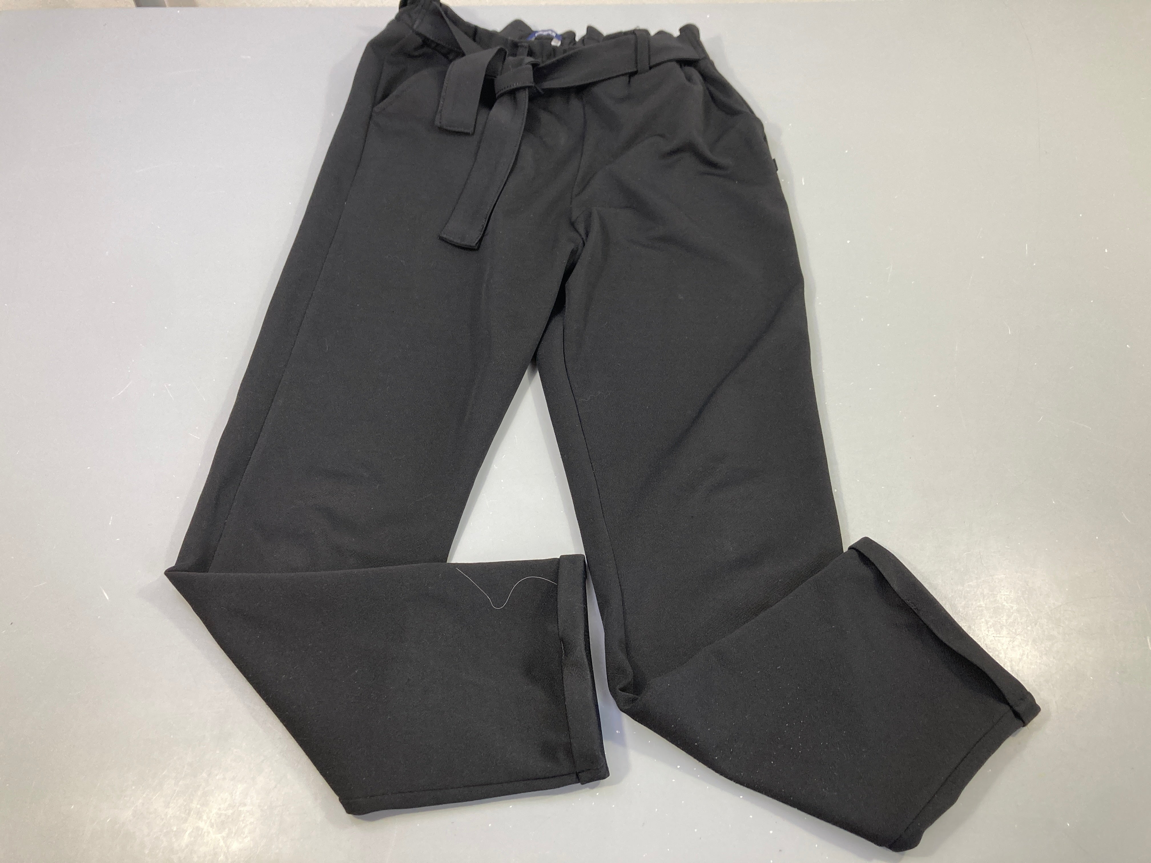 Pantalon  noir avec ceinture