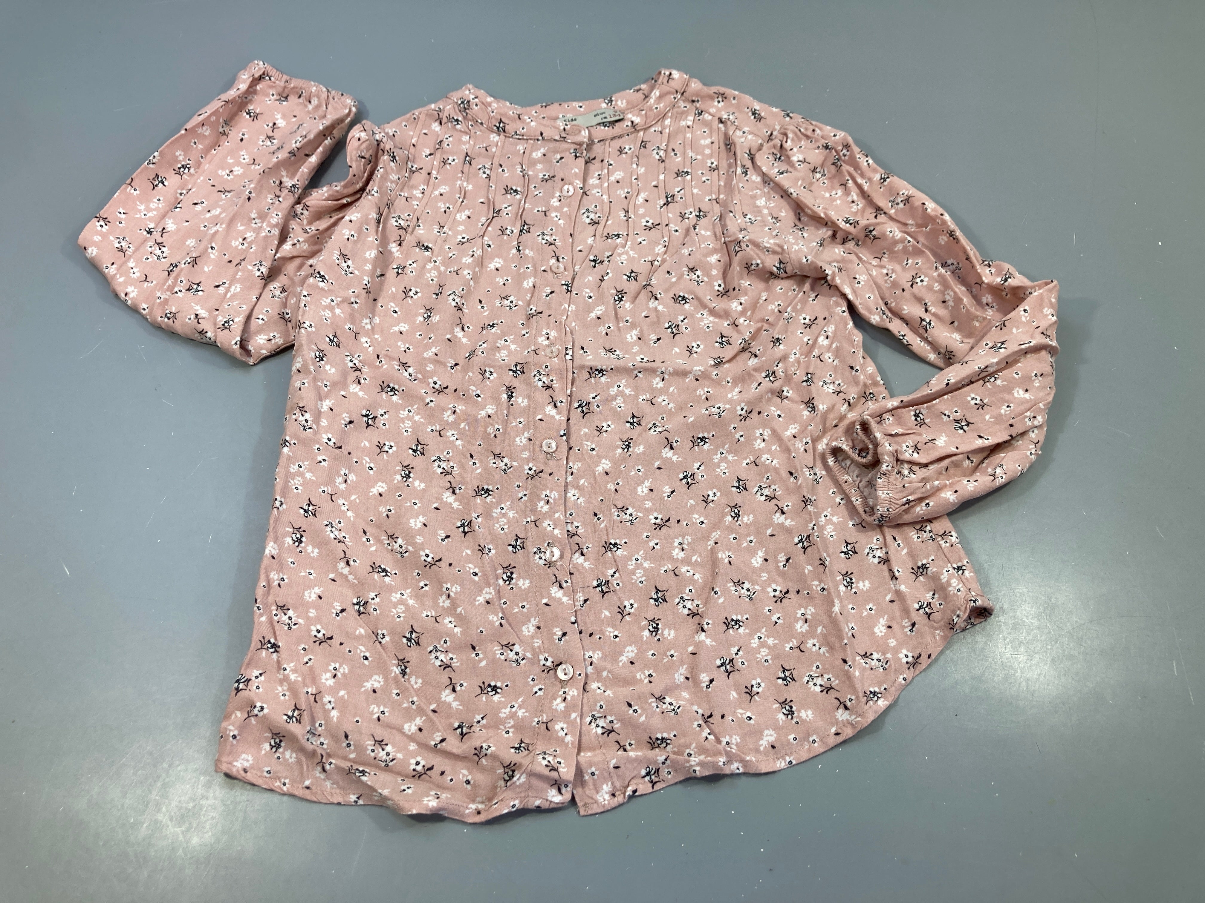 Blouse ml rose clair à fleurs blanches