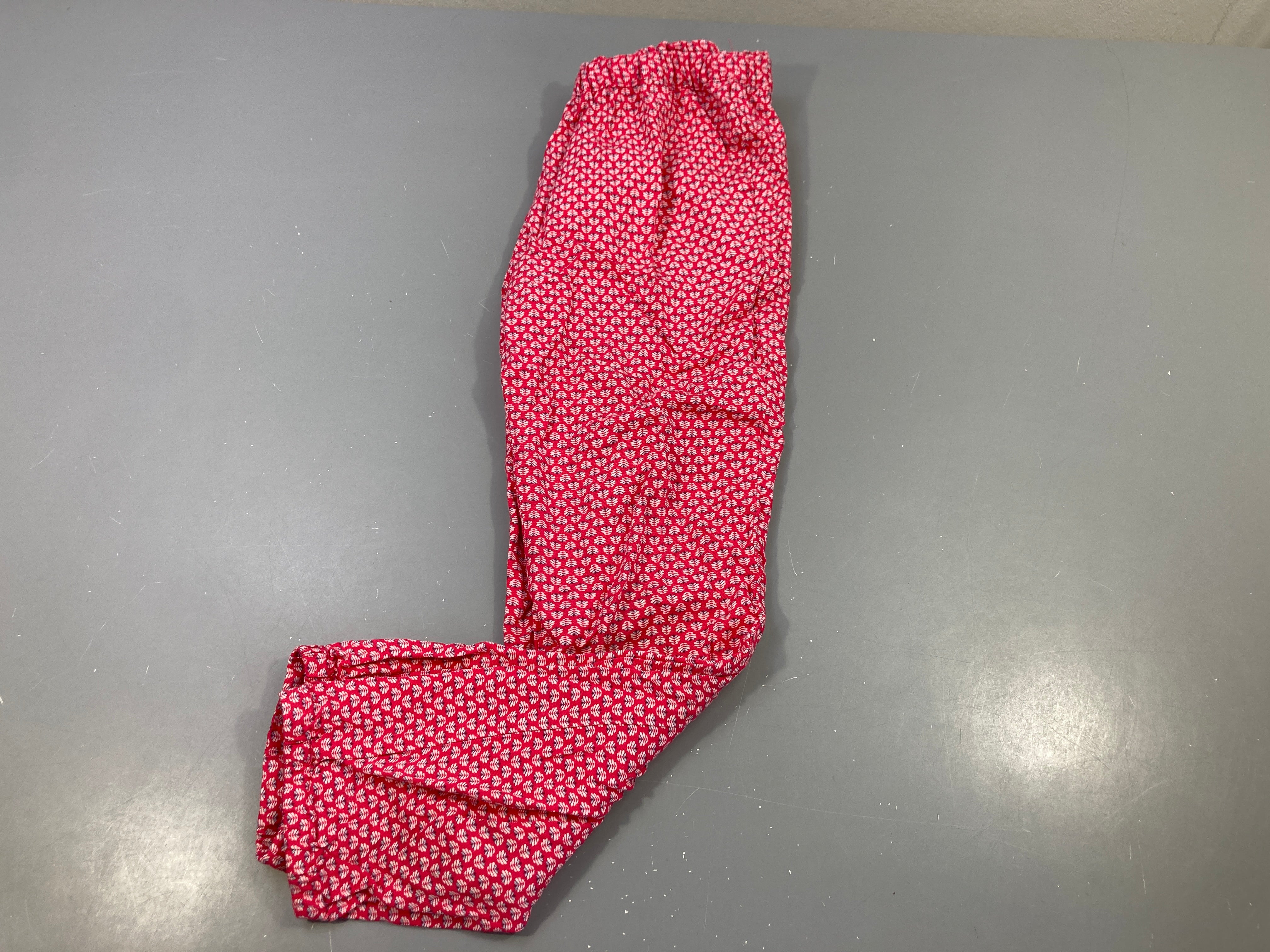 Pantalon  fluide rose à motifs