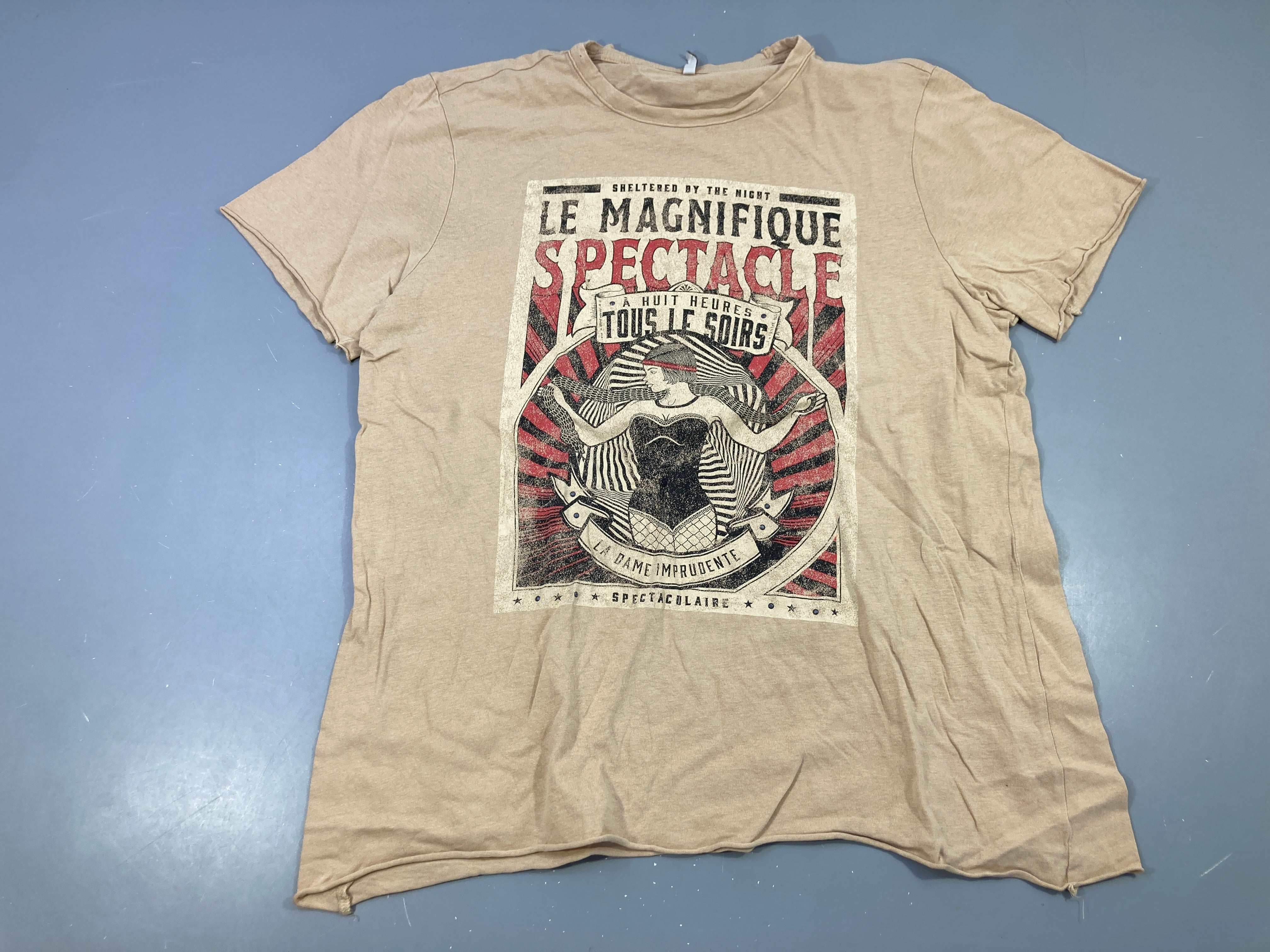T-shirt m.c beige spectacle, petit trou au col