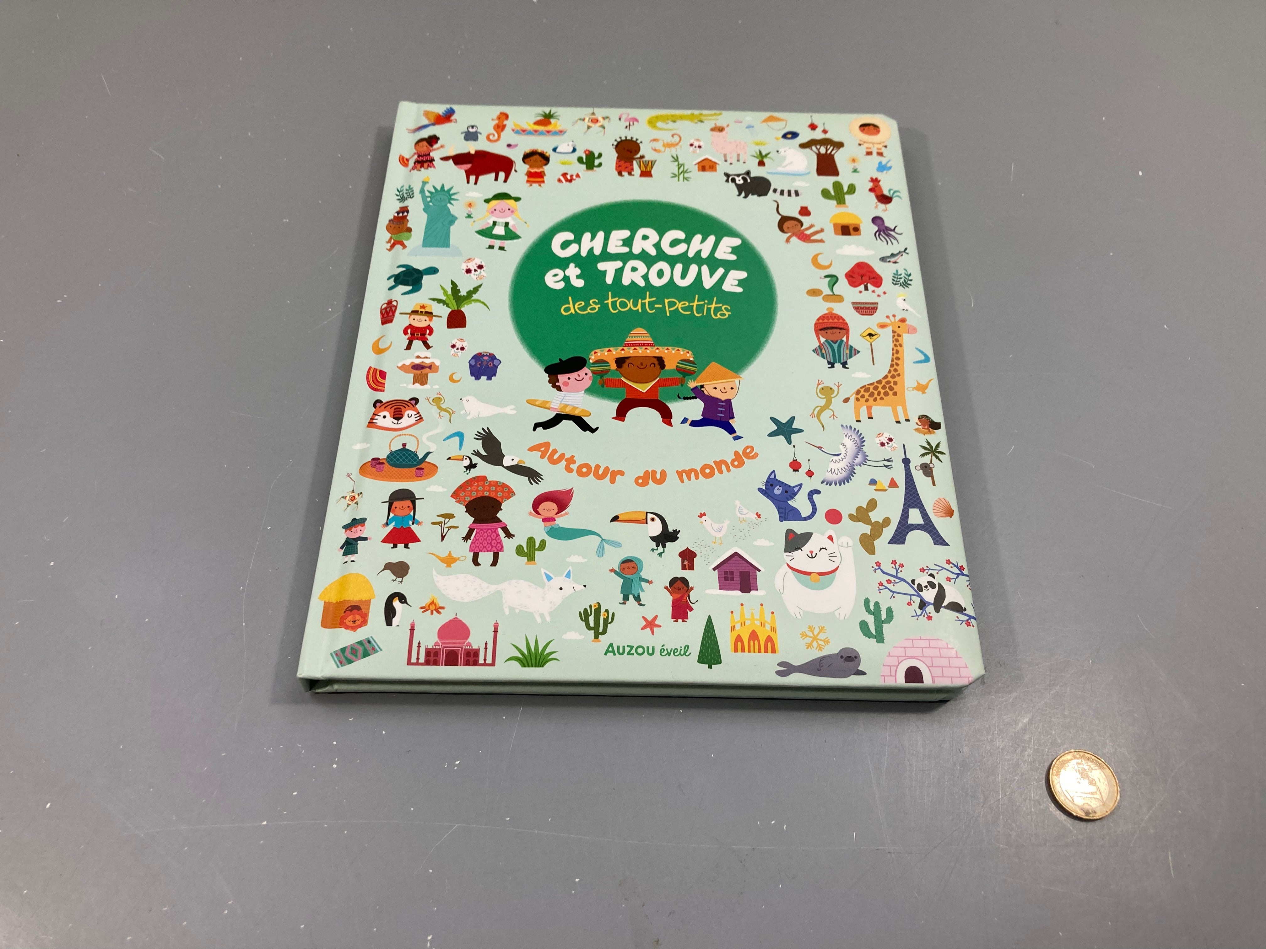 Cherche et trouve des tout-petits Autour du monde