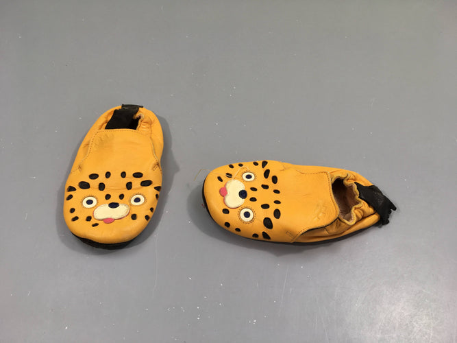 Chaussons jaune félin Easy Peasy Semelles anti-dérapantes, moins cher chez Petit Kiwi