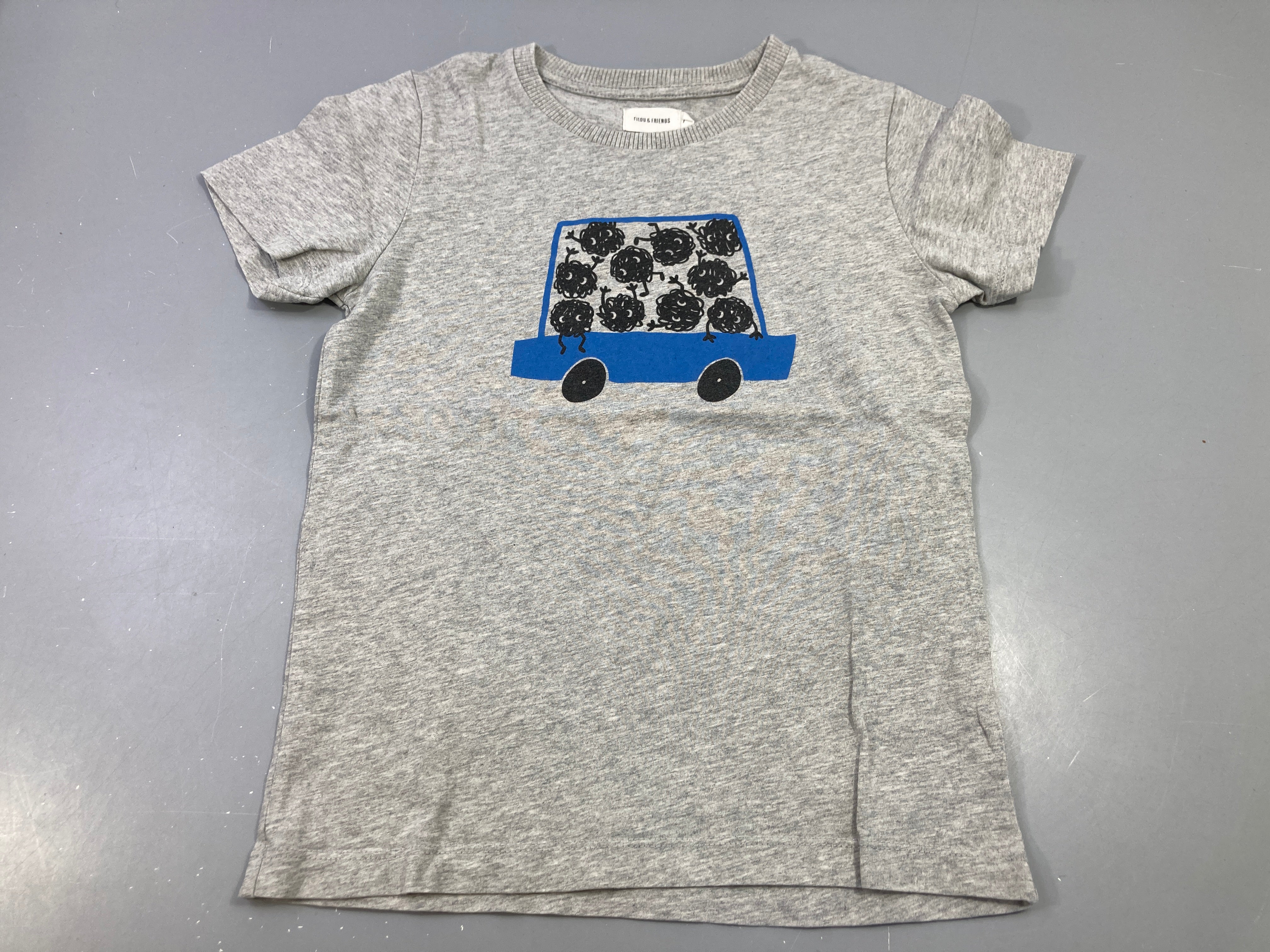 T-shirt m.c gris clair avec voiture