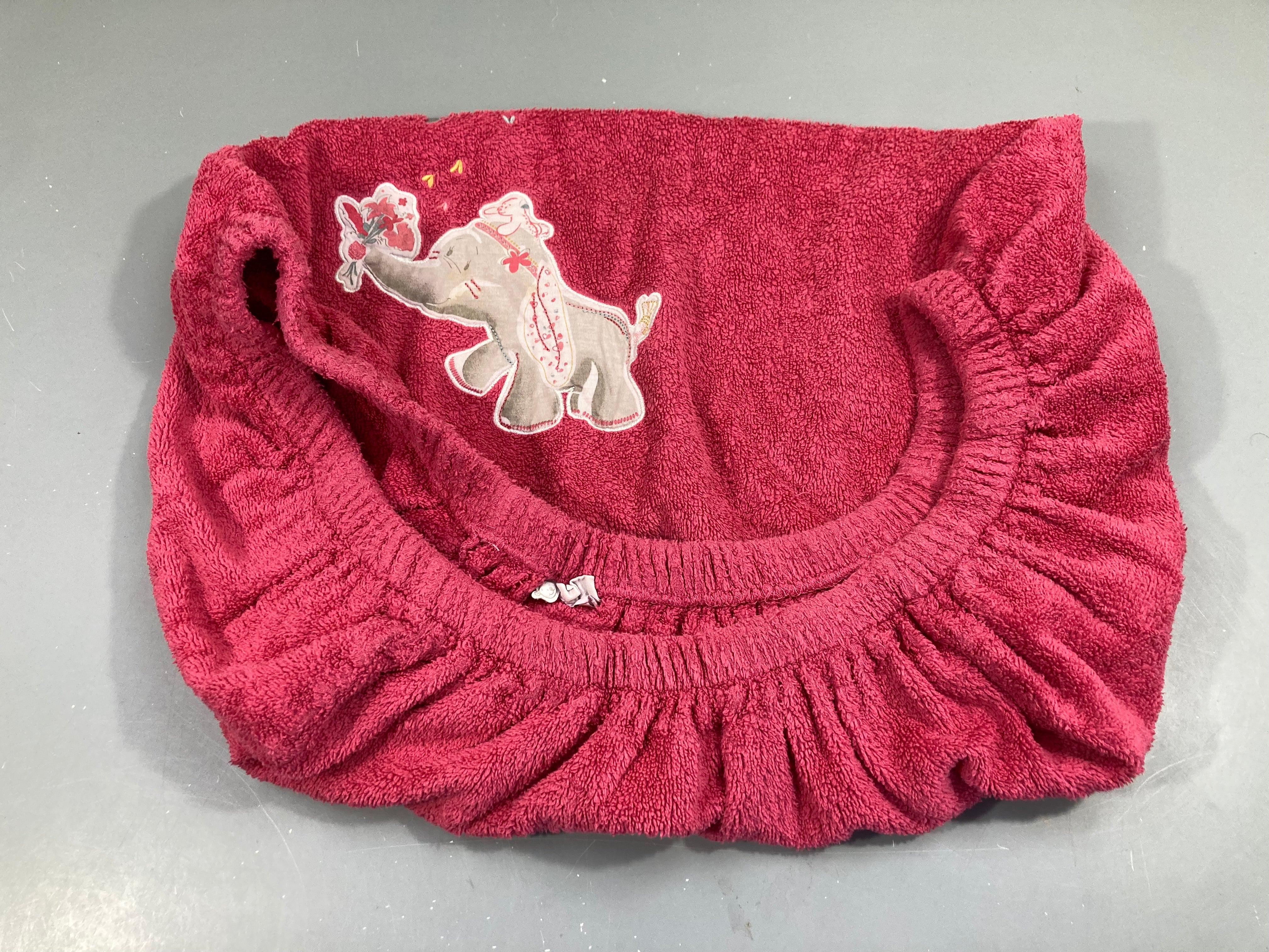 Housse pour coussin à langer éponge fuschia