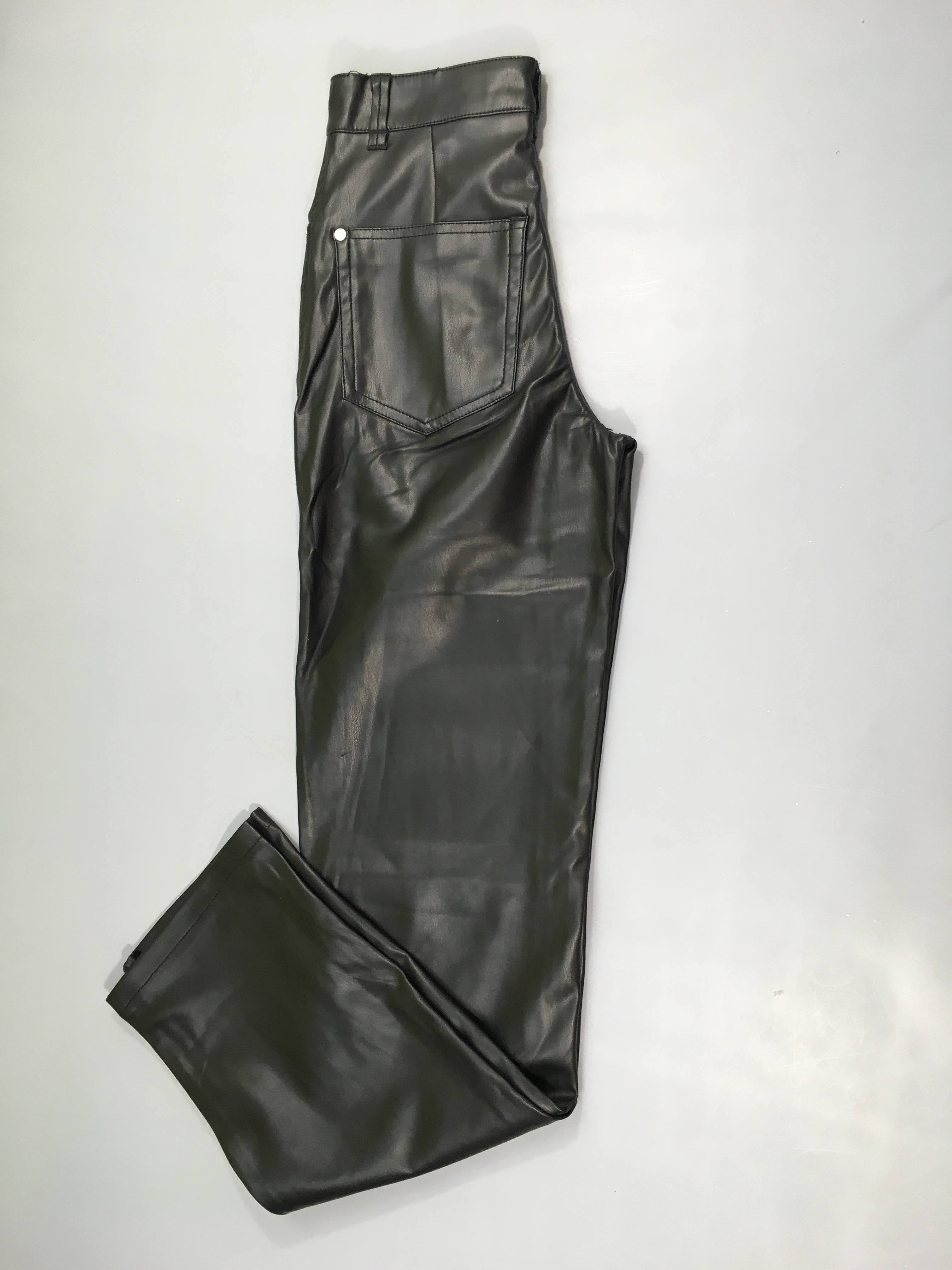 Pantalon simili noir 24