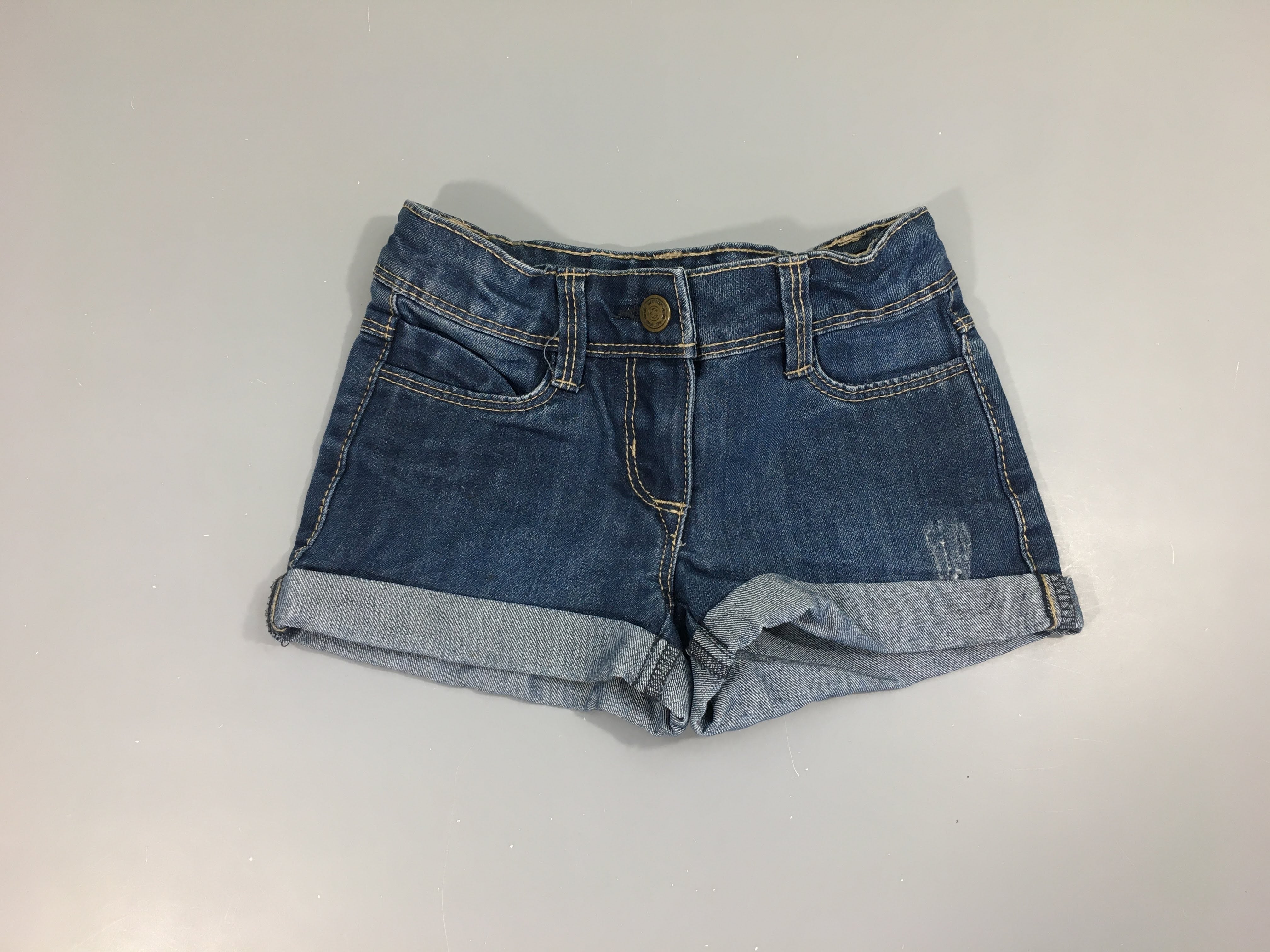 Short en jean à revers