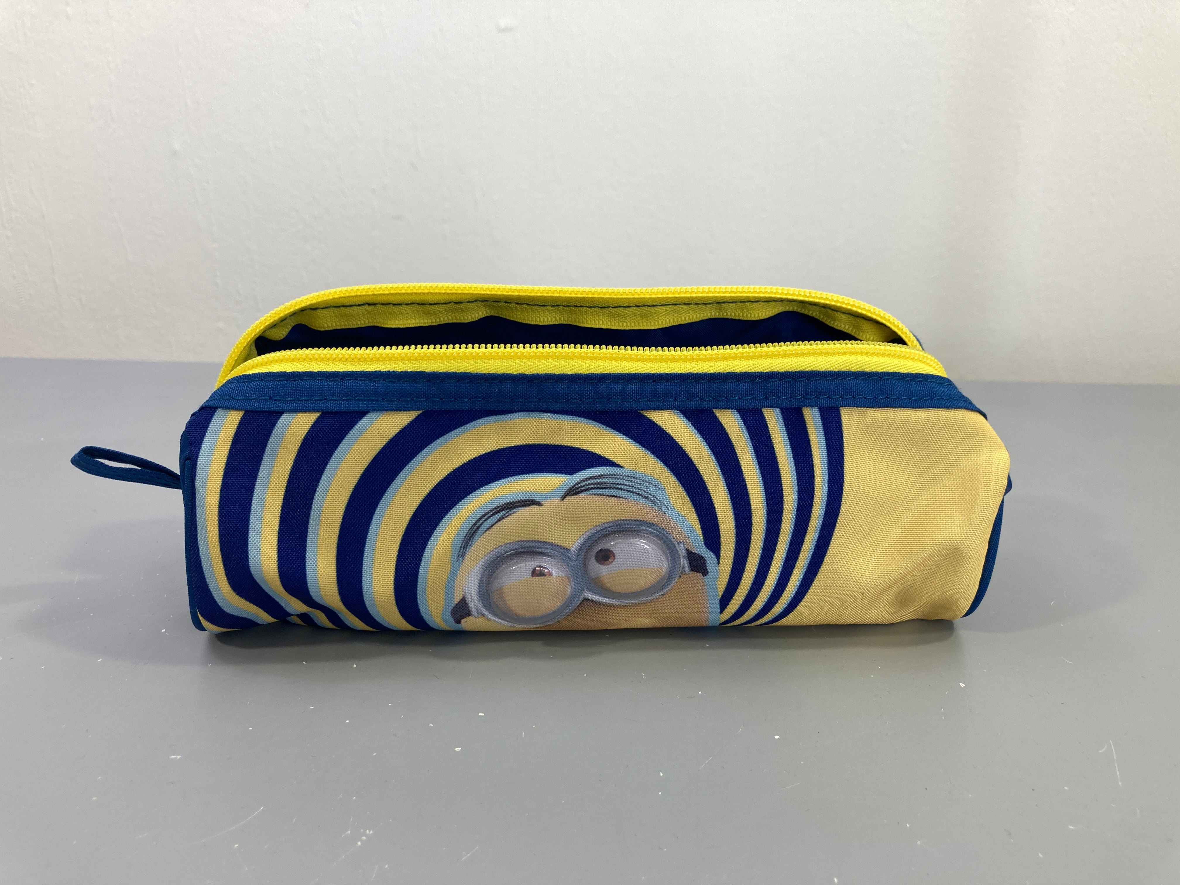Trousse bleue Minion