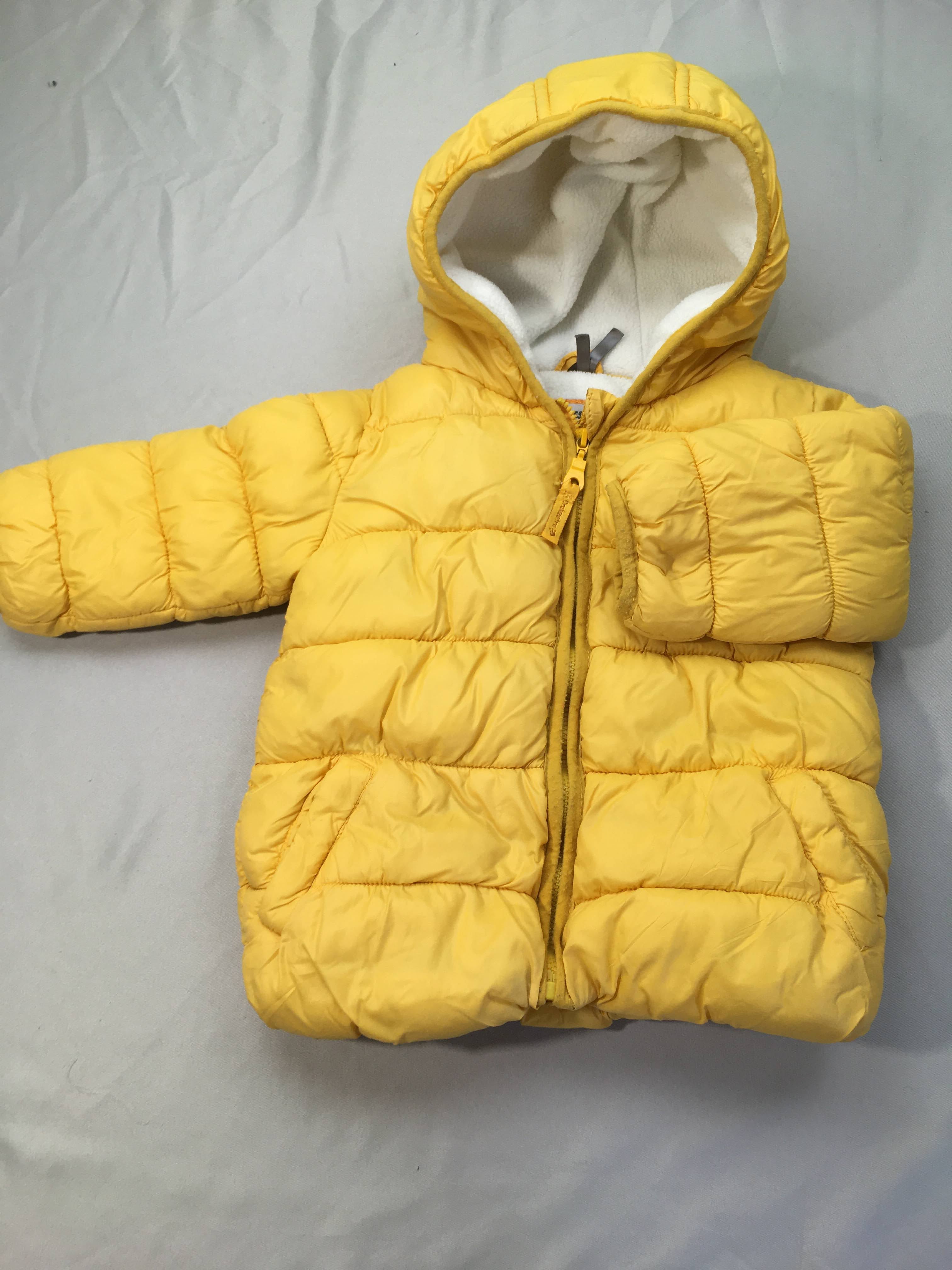 Doudoune à capuche jaune