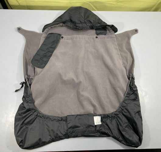 Cocon imperméable noir, Ergobaby, moins cher chez Petit Kiwi