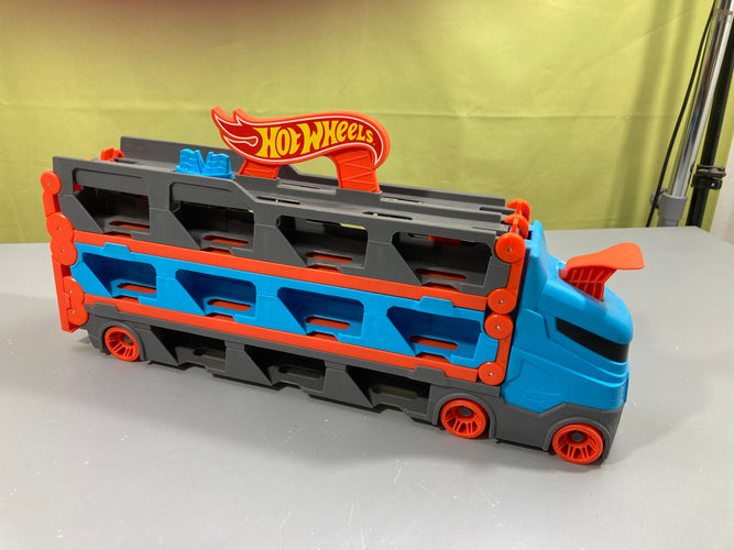 Hot Wheels Super transporteur Extensible, moins cher chez Petit Kiwi