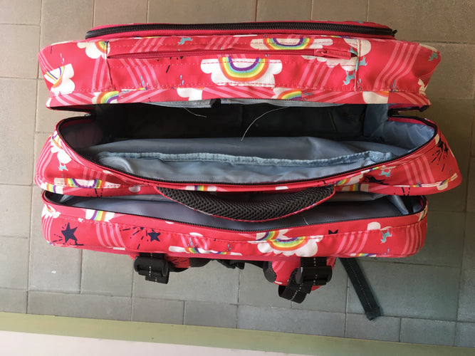 Cartable Trolley Delsey nuages Traces d'usures ++ sur coutures décoratives bas mais reste en bon état, moins cher chez Petit Kiwi
