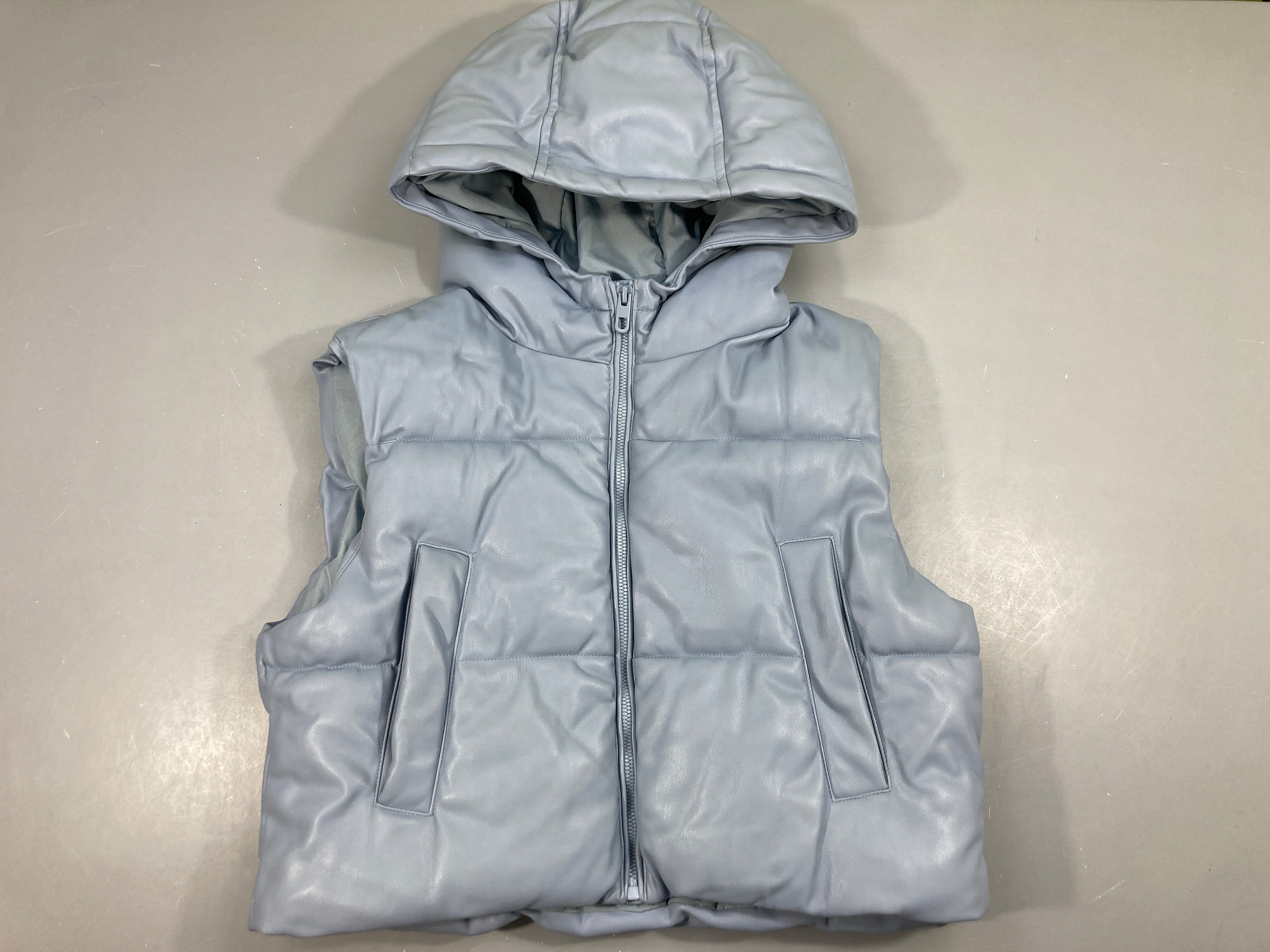 Bodywarmer à capuche ouatiné simili gris bleuté