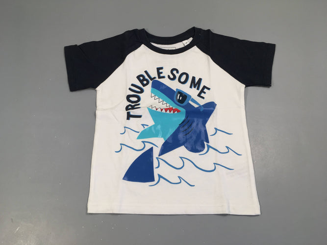 T-shirt m.c blanc bleu requin, moins cher chez Petit Kiwi