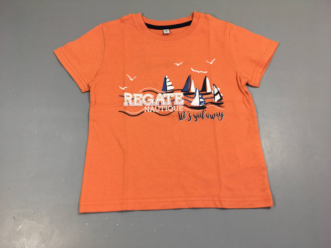 T-shirt m.c orange regate voiliers, légèrement bouloché, moins cher chez Petit Kiwi