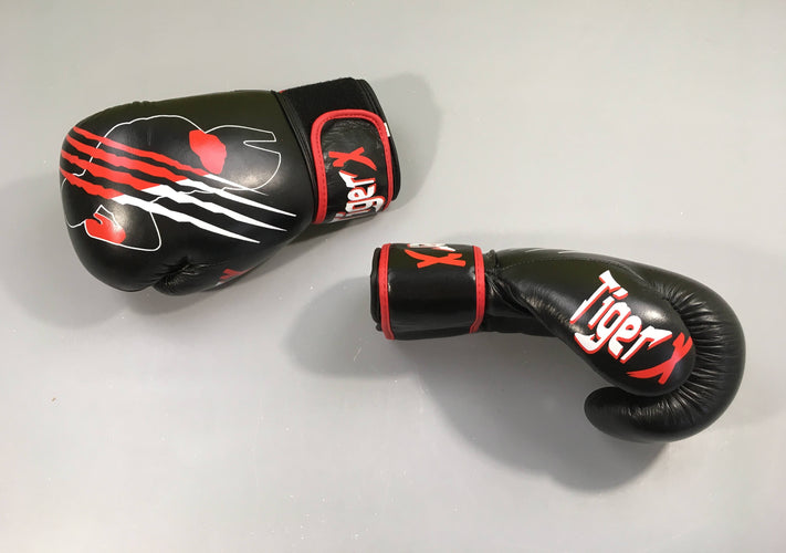 Gants de boxe noir/rouge TigerX, 10OZ, moins cher chez Petit Kiwi