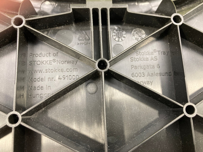 Tablette noire pour chaise Stokke, moins cher chez Petit Kiwi