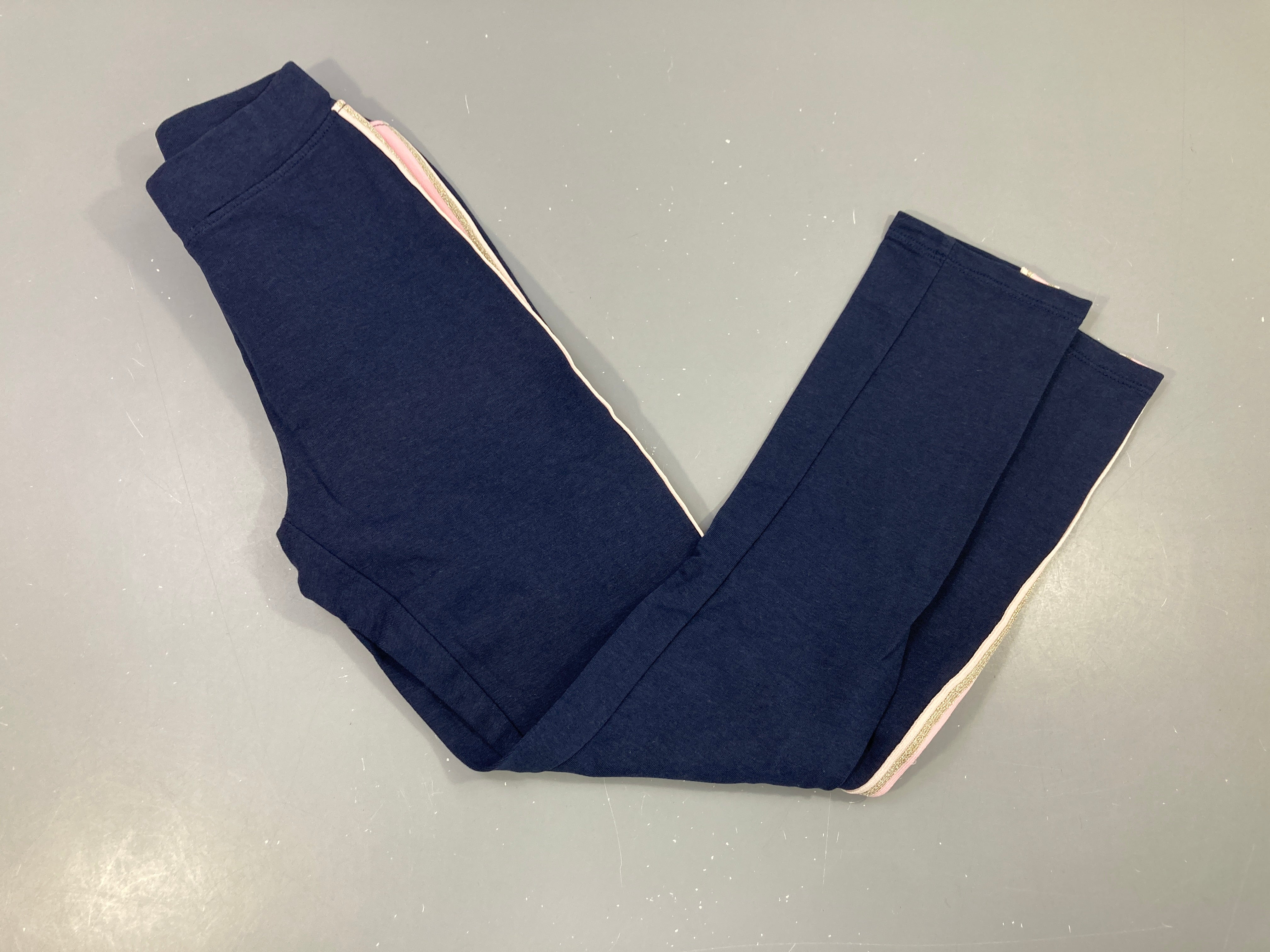 Pantalon jersey bleu foncé liseret rose irisé