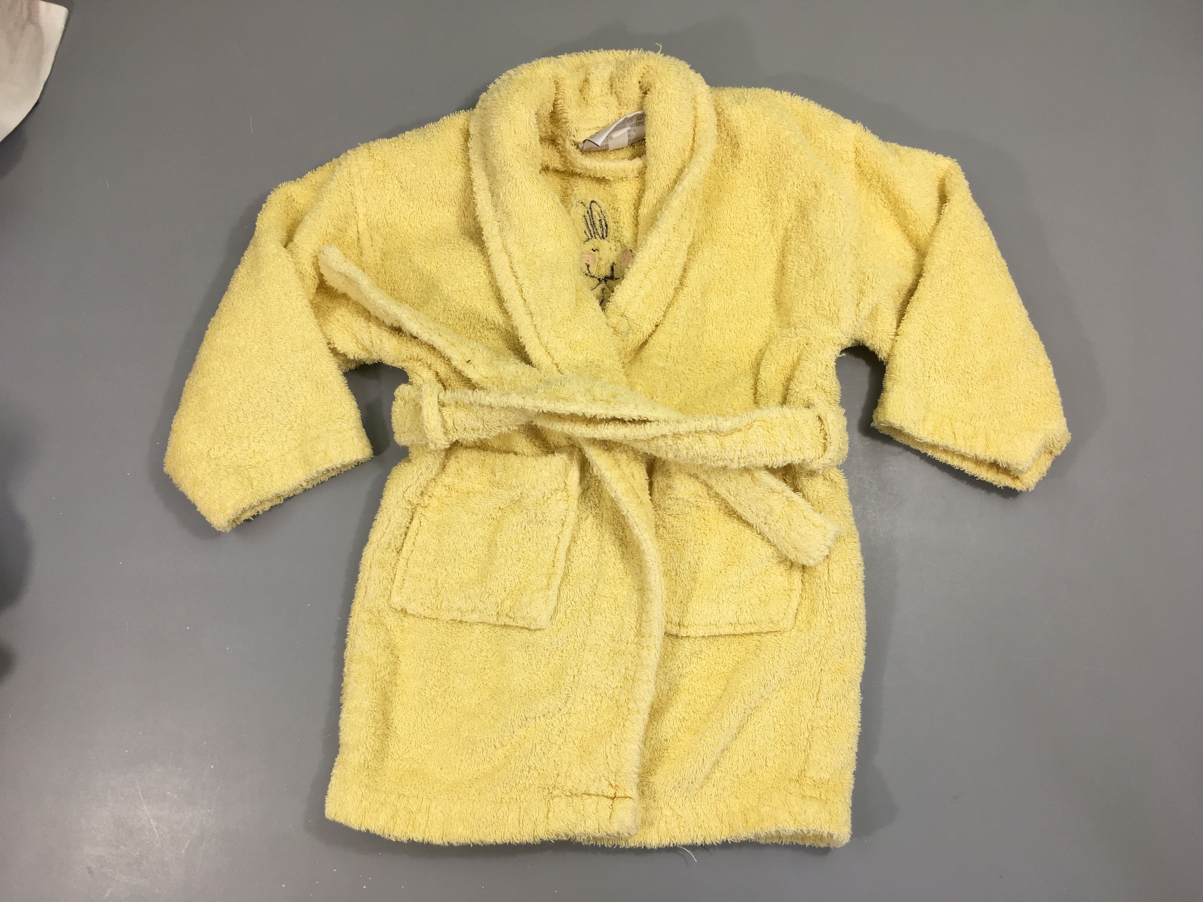 Peignoir épaonge jaune Lapin