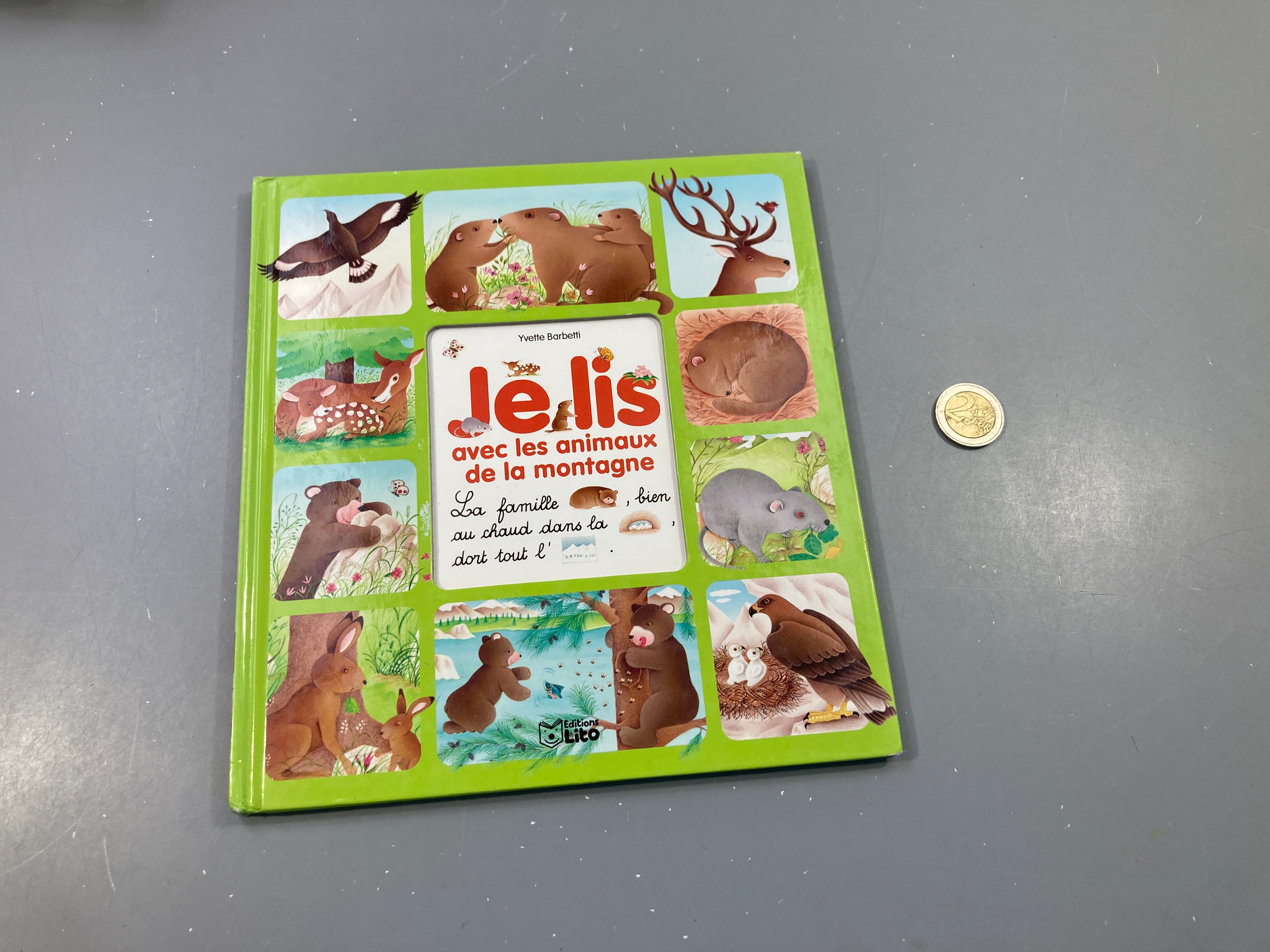 Je lis avec les animaux de la montagne
