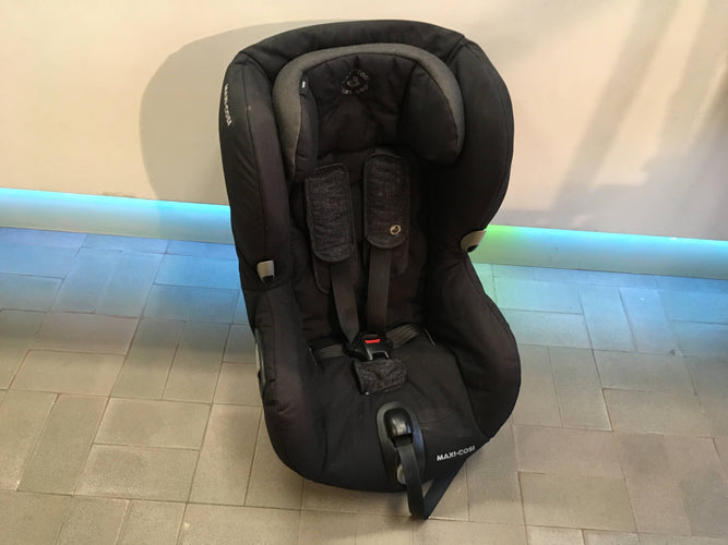 Siège auto pivotant  Axiss noir groupe 1, moins cher chez Petit Kiwi