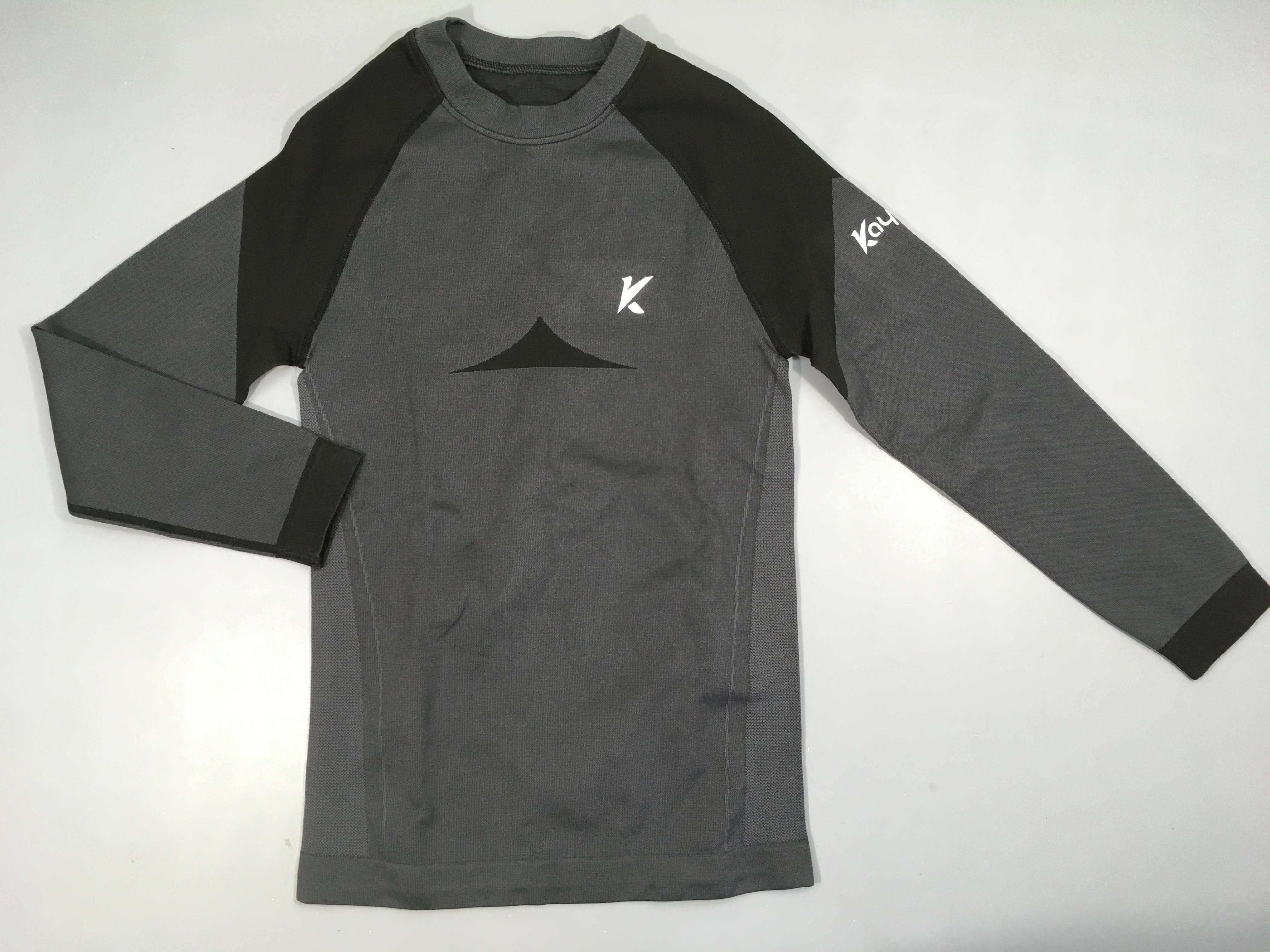 T-shirt m.l de sport gris foncé Kaytan