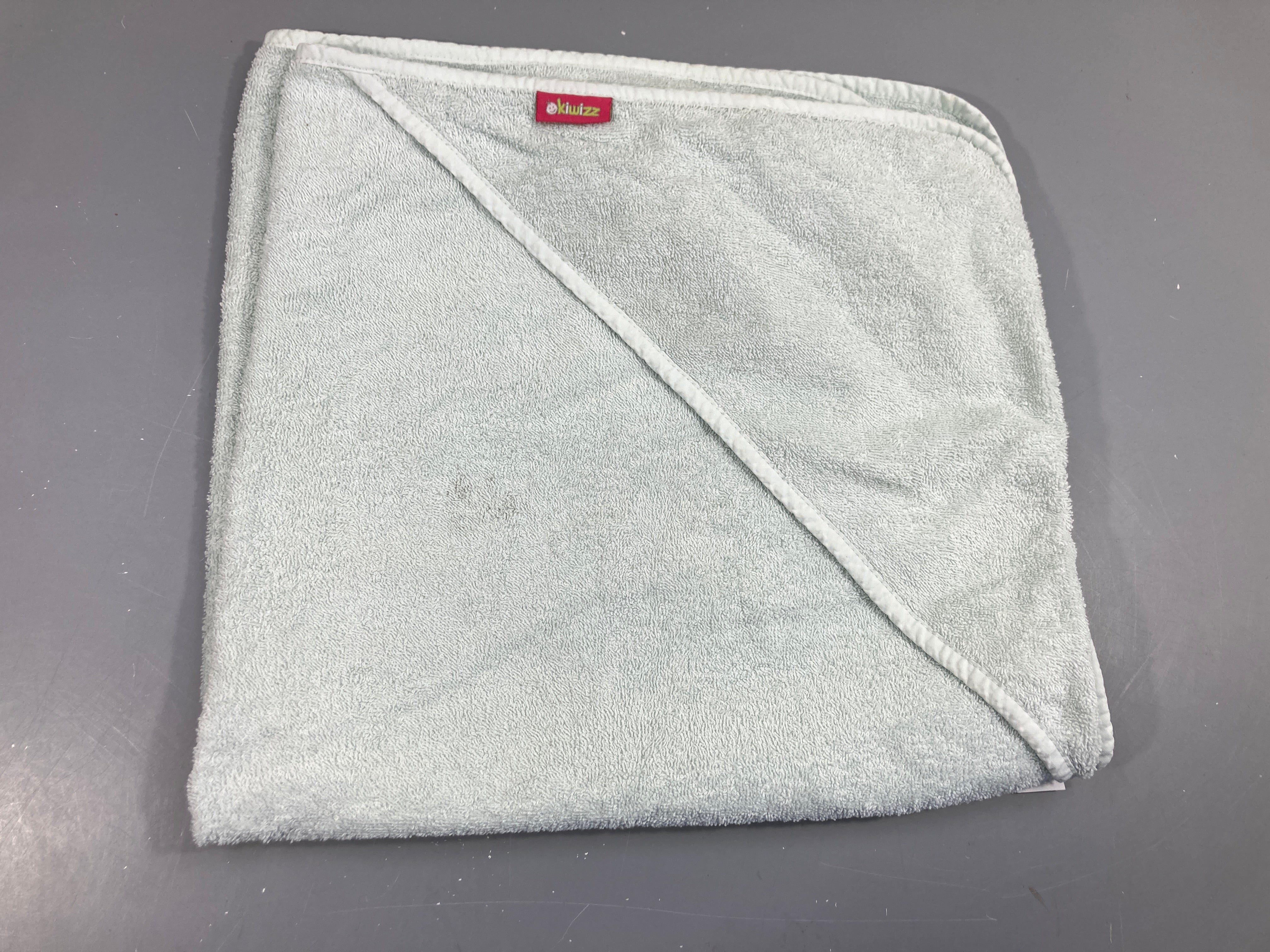 Cape de bain menthe, Kiwizz