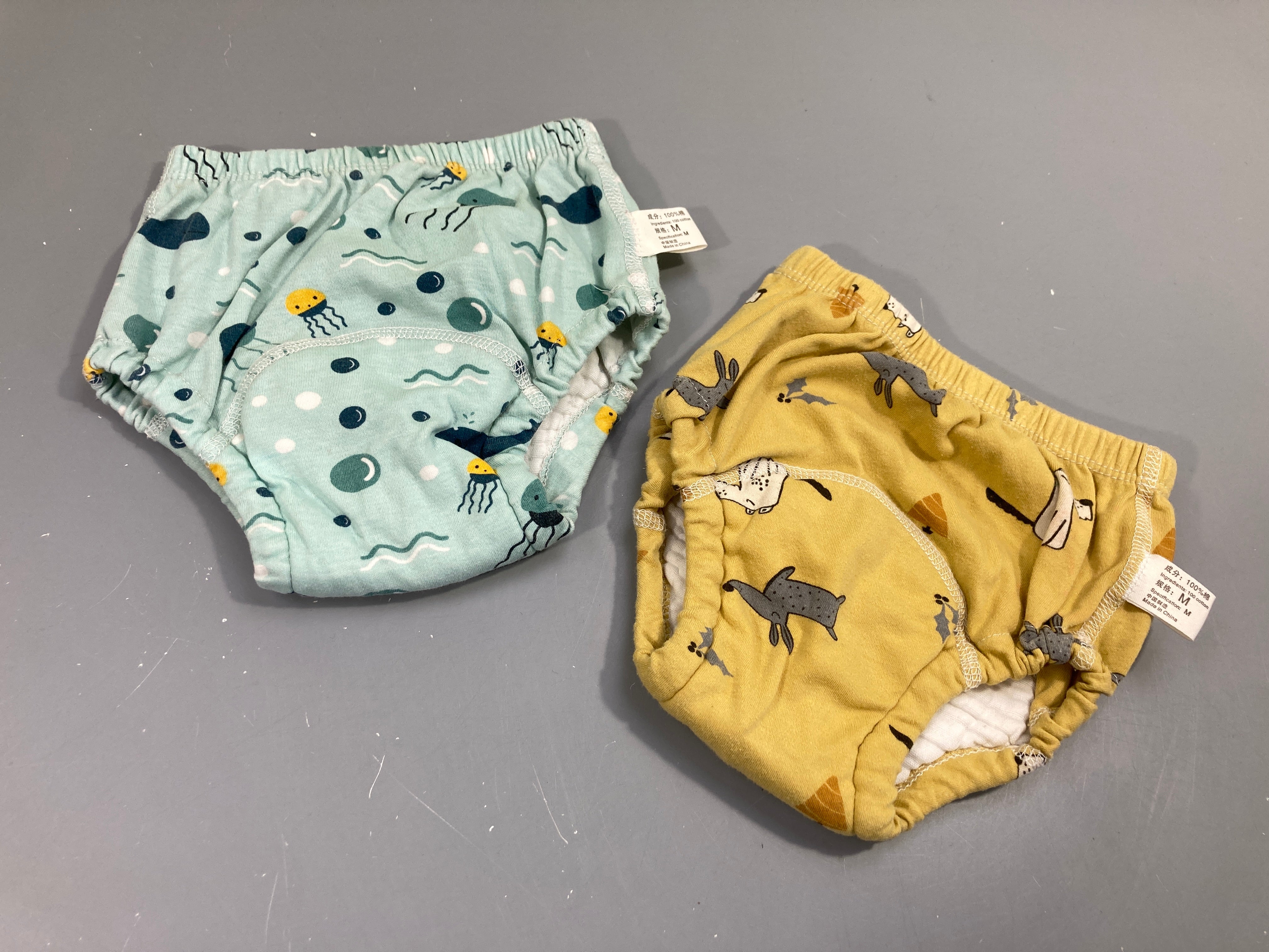 2 Culottes d'apprentissage Taille M : 10-18kg Poissons/Chiens -Culottes de mômes