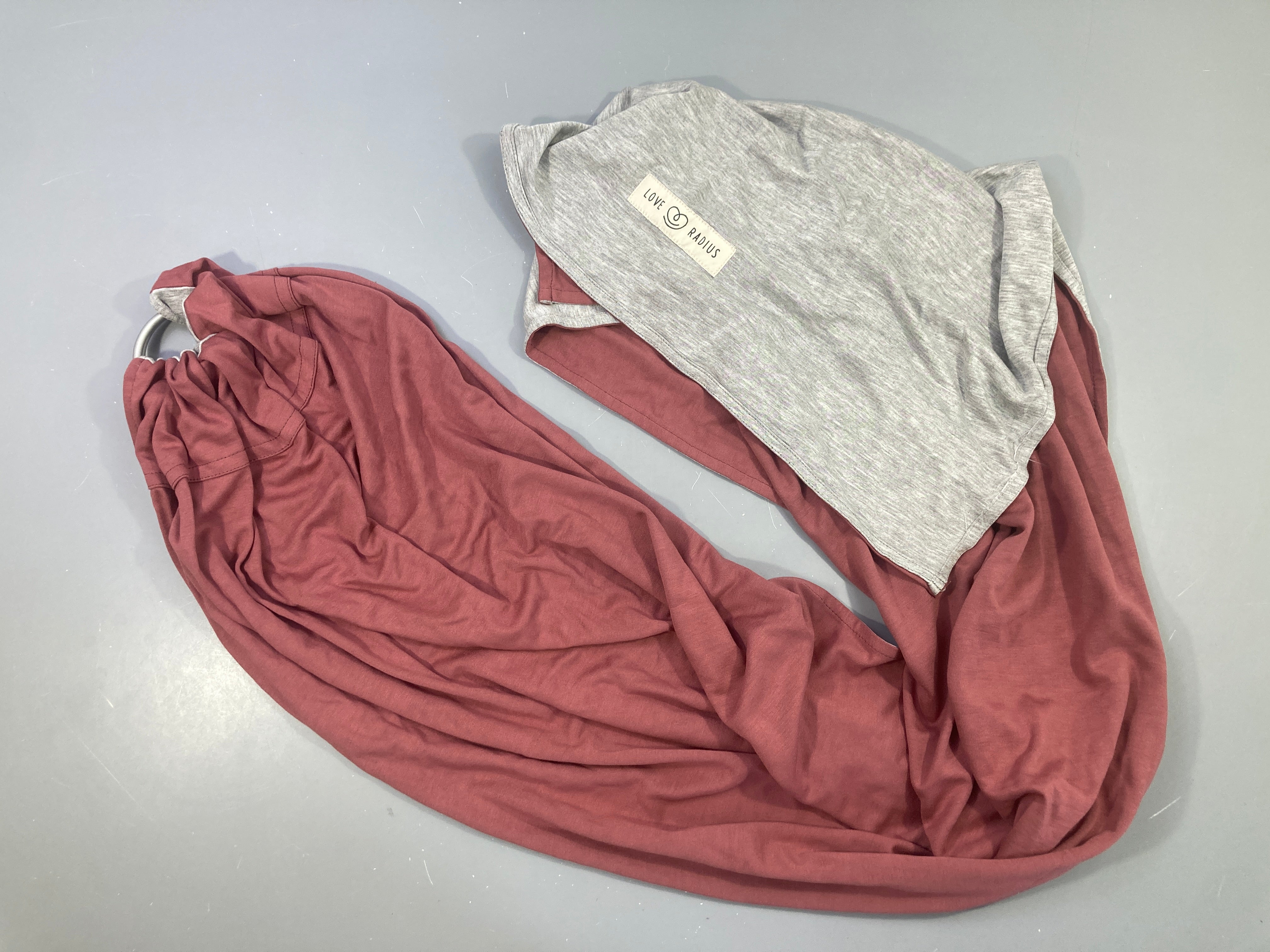 Sling - La Petite Echarpe Sans Nœud - Parme/gris chiné (réversible) Love Radius de 3,5kg à 14kg